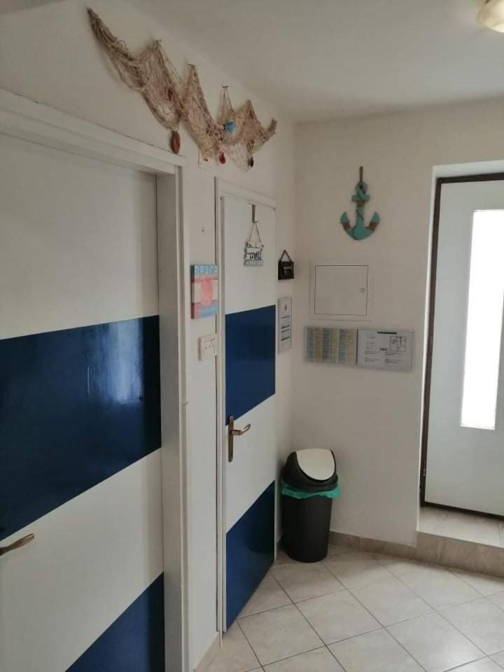 Anchor Baska Apartment Exterior photo